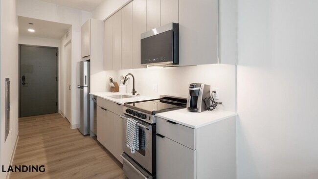 Photo - 1529 N Fremont St Unit 304