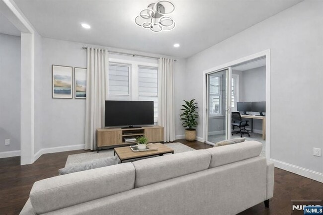 Photo - 66 Hoover Ave