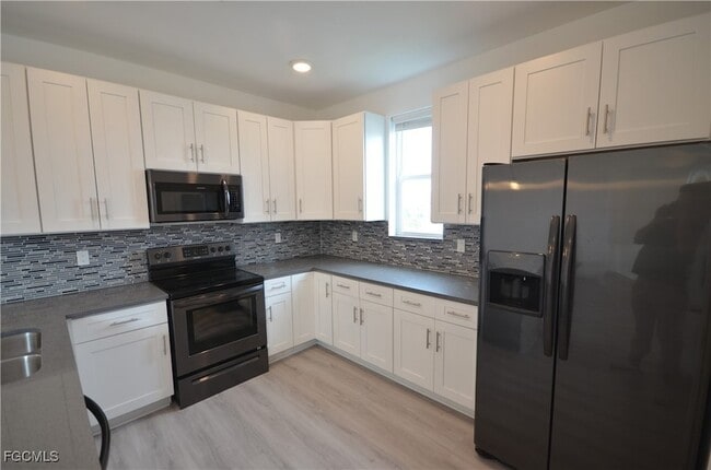 Photo - 8581 Agate St