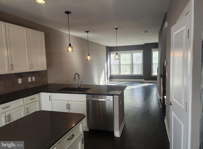 Photo - 147 Decoverly Dr