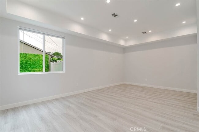 Photo - 9035 Rathburn Ave