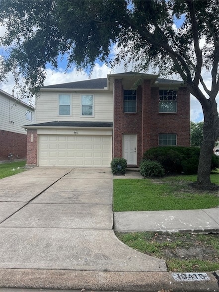 Building Photo - 10415 Collin Park