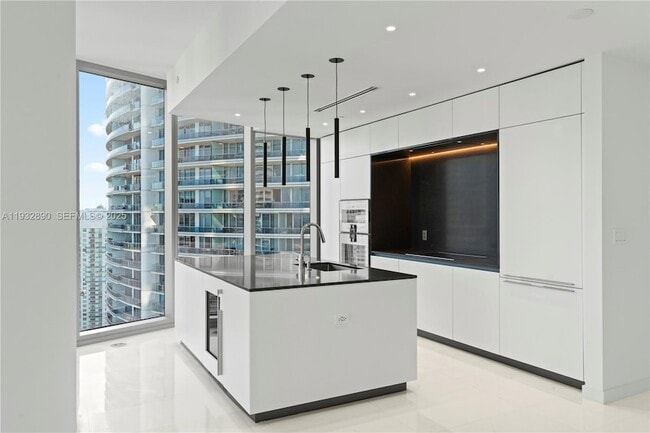 Photo - 300 Biscayne Blvd Way Unit 4007