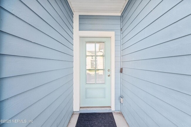 Photo - 260 Brandon Lks Dr