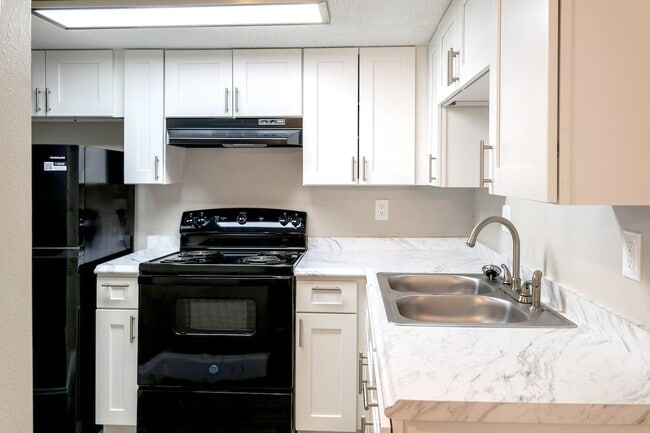 Photo - Ridge Apartments