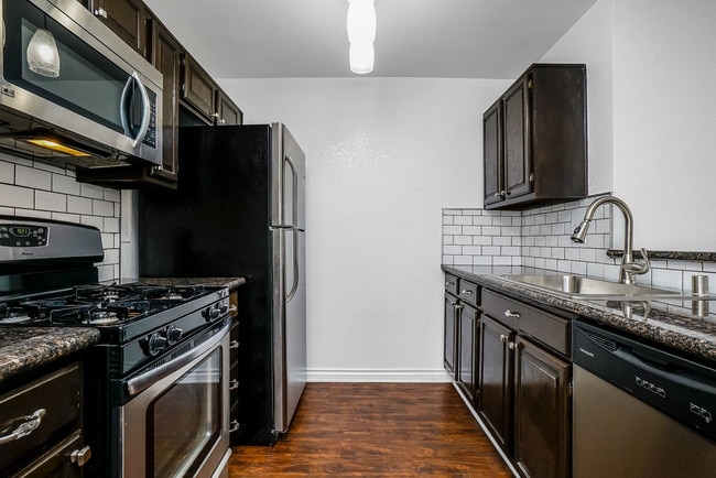 Photo - 2330 North Cahuenga, LP