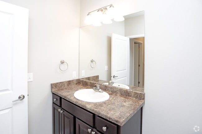 Bathroom - The Allure at 141