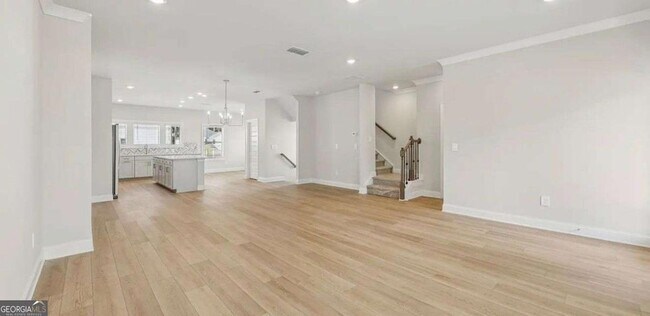 Photo - 403 Elise Wy