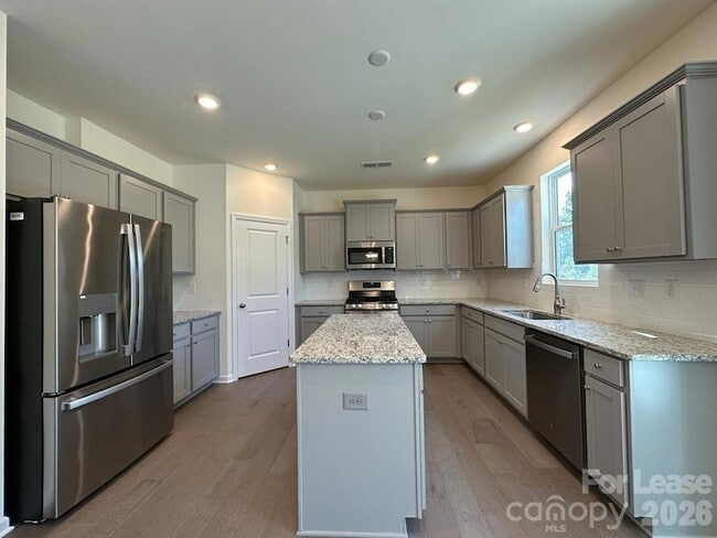 Photo - 2897 Yeager Dr NW
