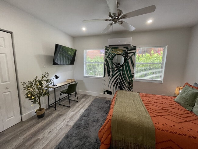 Photo - 522 NW 11th Ave Unit ID1056491P