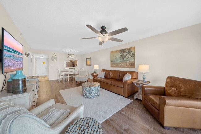 Building Photo - 10 Sunflower St Unit ID1346827P