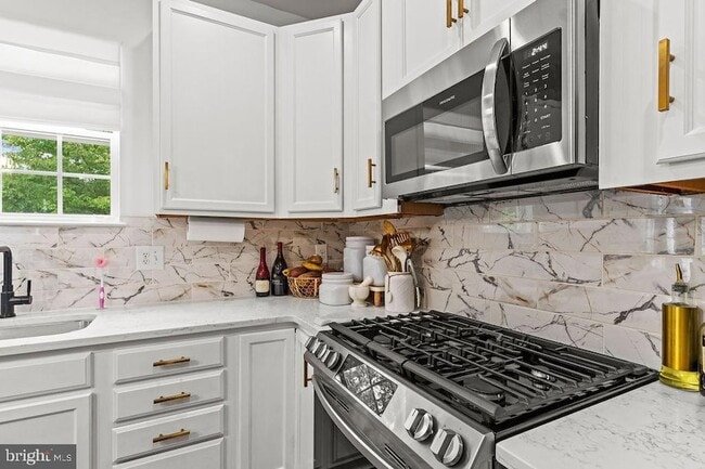 Photo - 2651 Glenriver Way