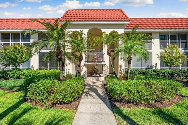 Building Photo - 137 Avenida Messina Unit 2