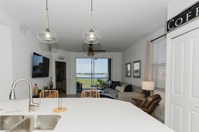 Photo - 5651 Double Eagle Cir Unit 4328