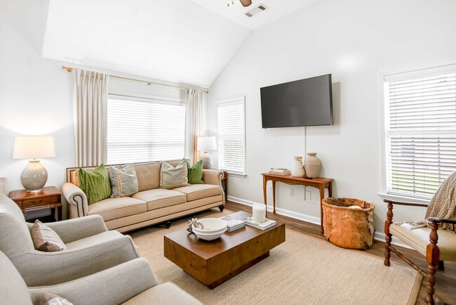 Building Photo - 7367 Heathermoore Loop Unit SI ID1572290P