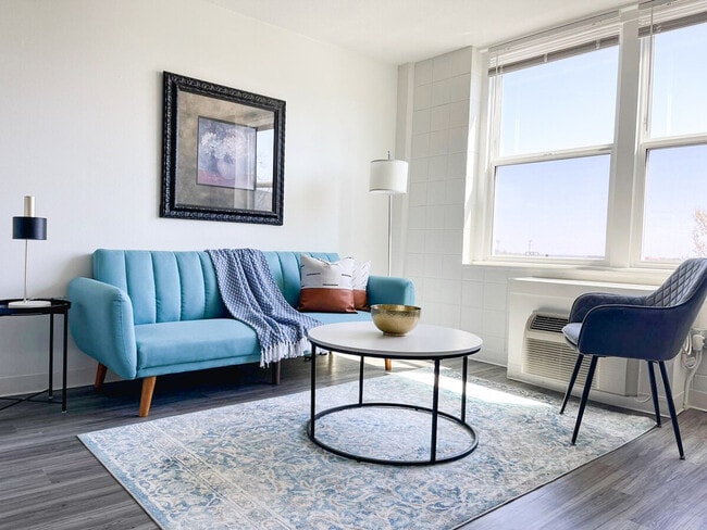 Building Photo - 2515 Burnet Ave Unit ID1036754P