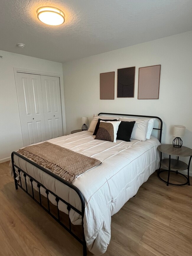 Photo - Gateway Apartments