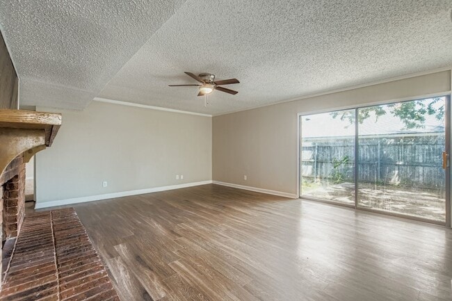 Photo - 9117 Fairmont Cir