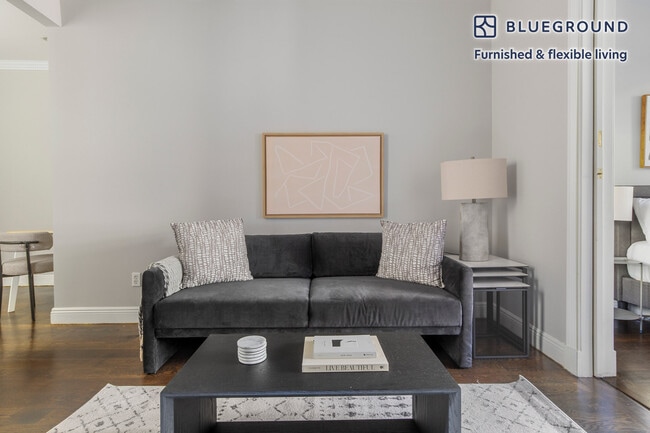 Photo - 290 W 12th St Unit SI FL2-ID1555