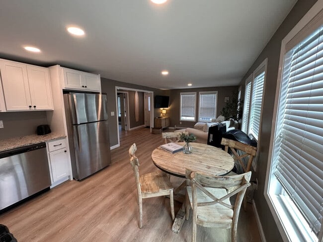 Photo - 301 Portsmouth Ave Unit ID1312414P