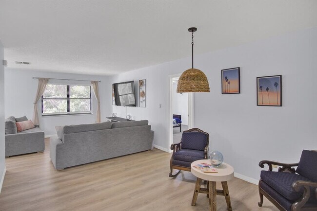 Photo - 1045 N Cres Dr Unit ID1250622P