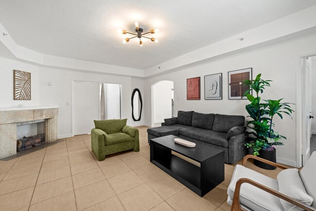 Building Photo - 1032 Michigan Ave Unit SI ID1540508P