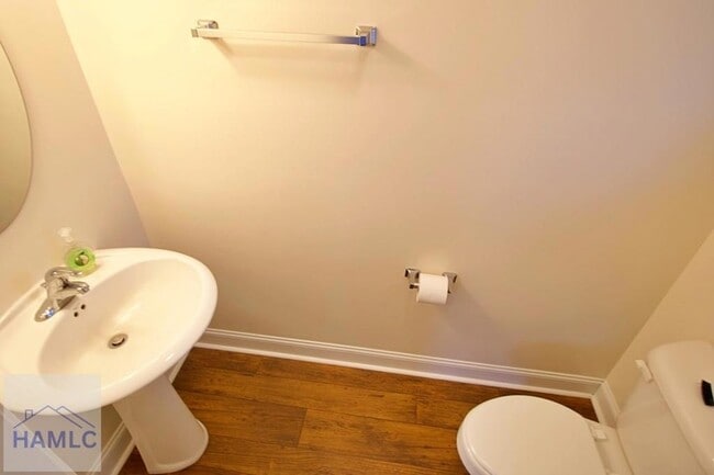 Photo - 235 Pine View Rd SE