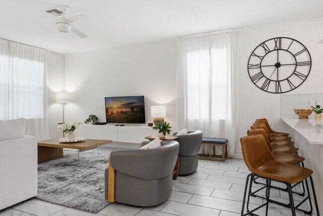Building Photo - 4577 Target Blvd Unit SI ID1603870P