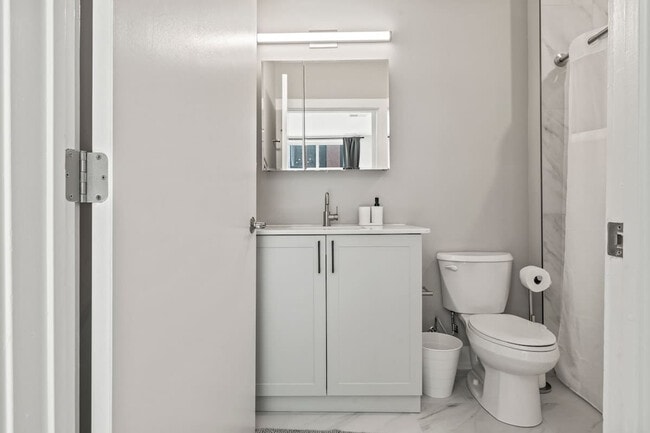 Photo - 916 N Delaware Ave Unit ID1055898P