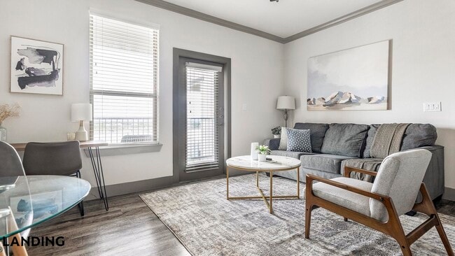 Building Photo - 12500 Shadowglen Trce Unit 9304