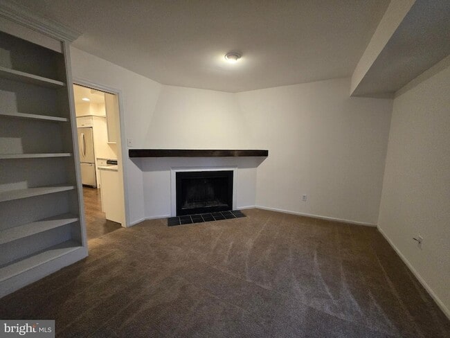 Photo - 1005 Worthington Dr