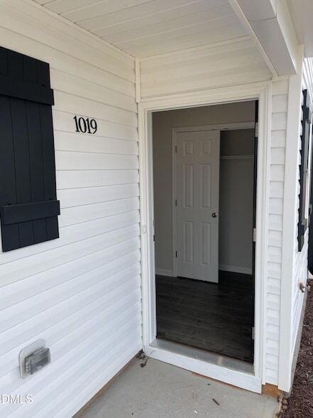 Photo - 1019 Peony Ln