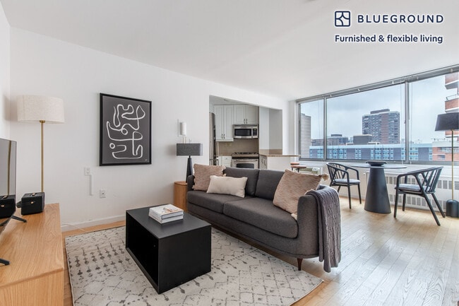 Building Photo - 490 2nd Ave Unit FL12-ID1402