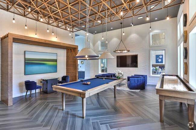 Clubhouse - Matthews Square