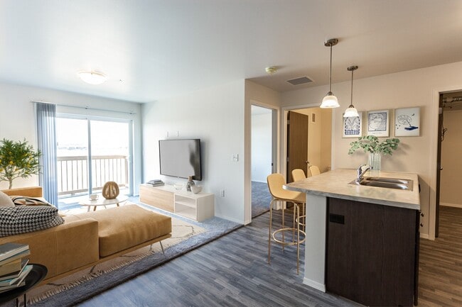 Photo - Sawyer Pointe