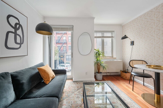 Photo - 209 W 20th St Unit SI ID1013663P