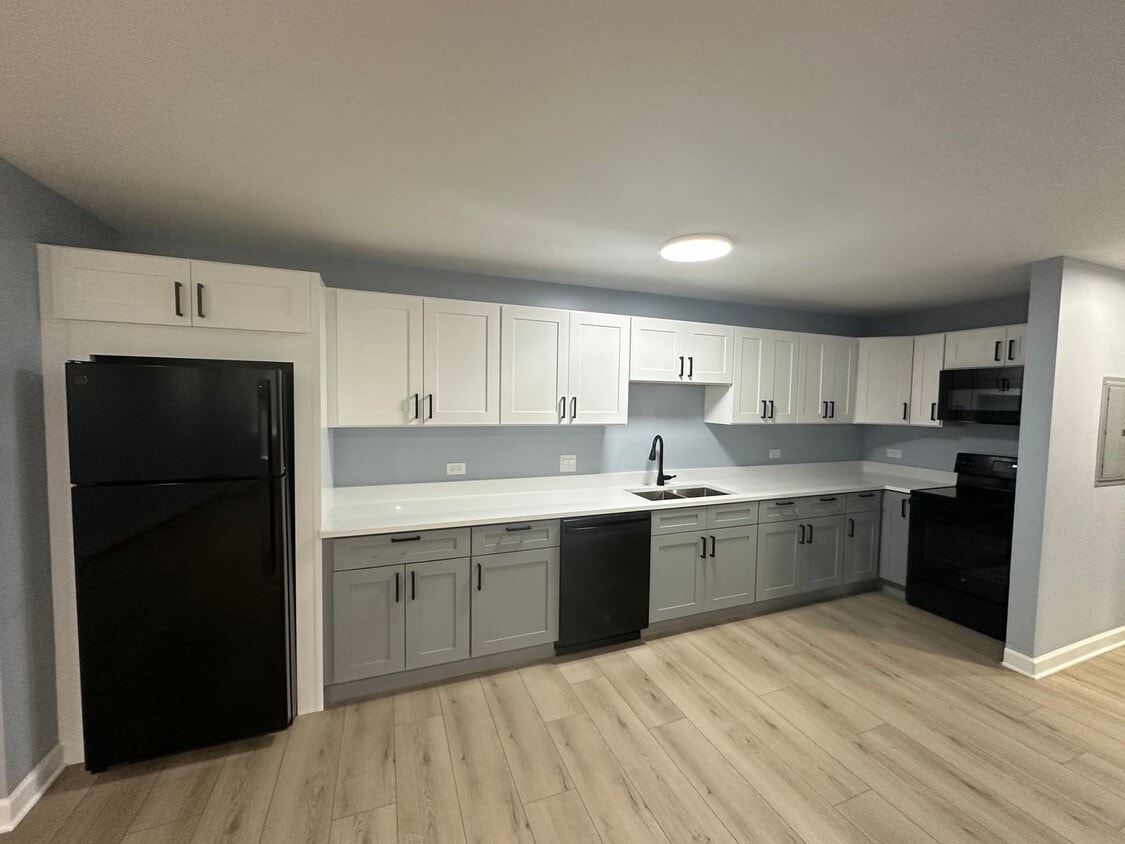 Floor Plan - Newly Remodeled 2 Bedroom 