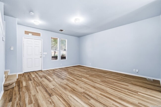 Photo - 10302 Lateleaf Oak