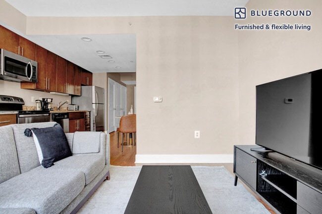 Photo - 425 L St NW Unit SI FL8-ID348