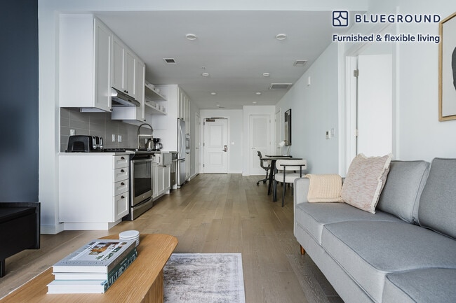 Photo - 3 Tingey Sq SE Unit FL8-ID977