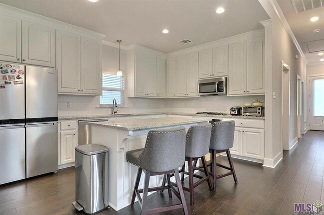 Photo - 14117 Vlg Sq Ave
