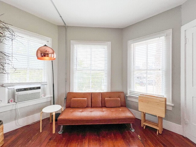 Photo - 308 Power St Unit ID1268415P