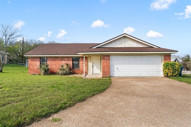 Building Photo - 614 Circle Creek Dr