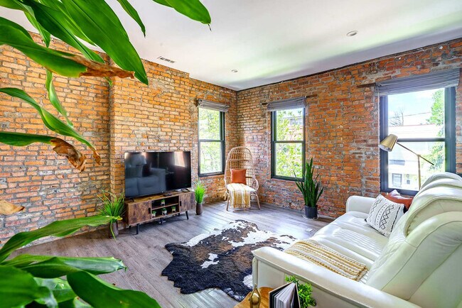 Photo - 59 E Russell St Unit SI ID1265648P