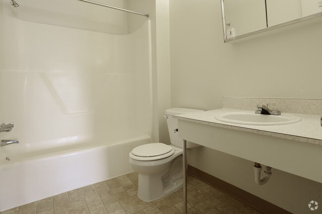 Photo - Village of Pineford Apartments