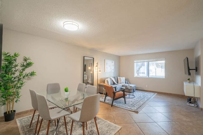 Building Photo - 8550 E McDowell Rd Unit ID1263101P