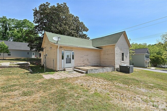 Photo - 408 S 12th St