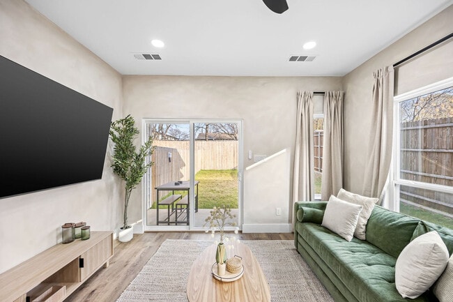 Photo - 5702 Riverside Dr Unit SI ID1501122P