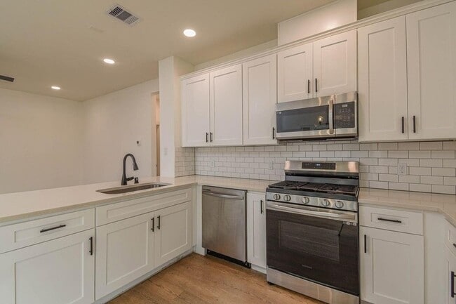Photo - 16571 Oasis Glade Dr
