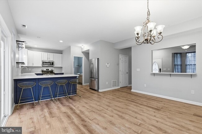 Photo - 5534 Franklin Blvd